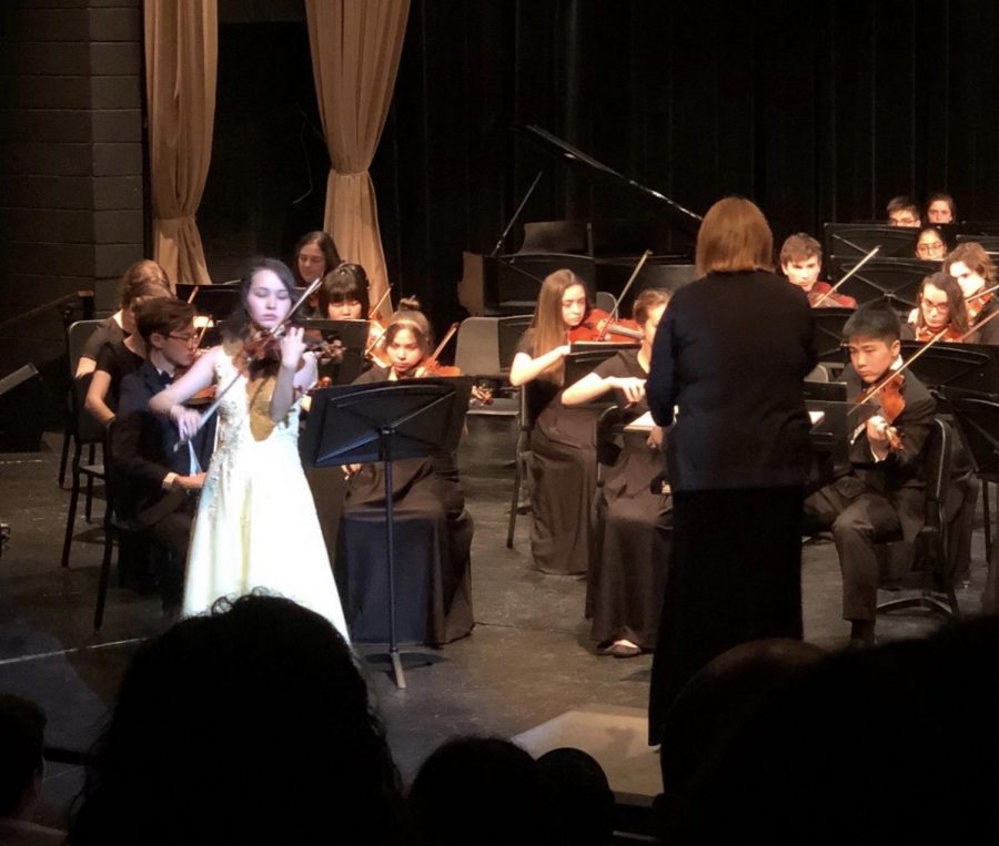 Maika Edwards, winner of the SHS Concerto Competition