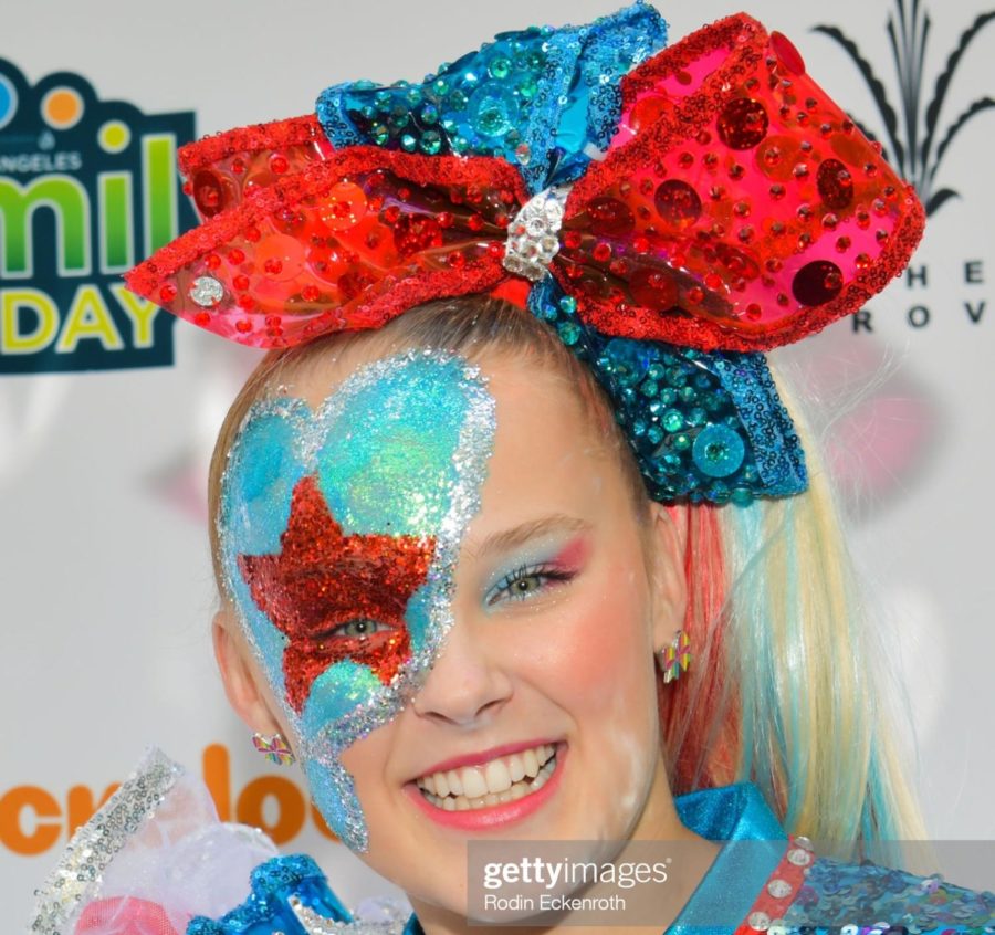 LOS ANGELES, CALIFORNIA - OCTOBER 05: JoJo Siwa attends T.J. Martell Foundations 10th Annual LA Family Day at The Grove on October 05, 2019 in Los Angeles, California. (Photo by Rodin Eckenroth/Getty Images)