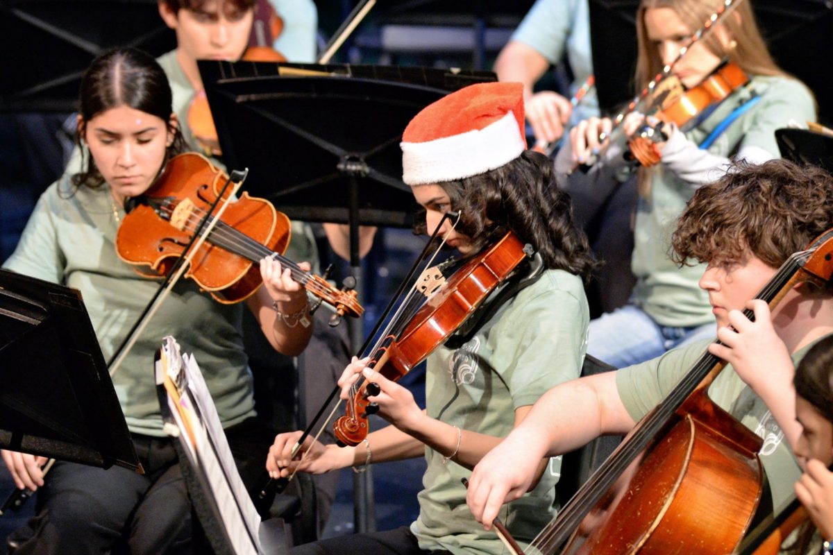 Winter Orchestra Concert Brings Holiday Cheer